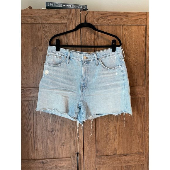 NWOT Madewell High-Rise Denim Shorts in Cantrell Wash - Picture 3 of 5